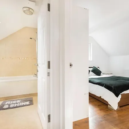 Meersbrook Luxury Duplex